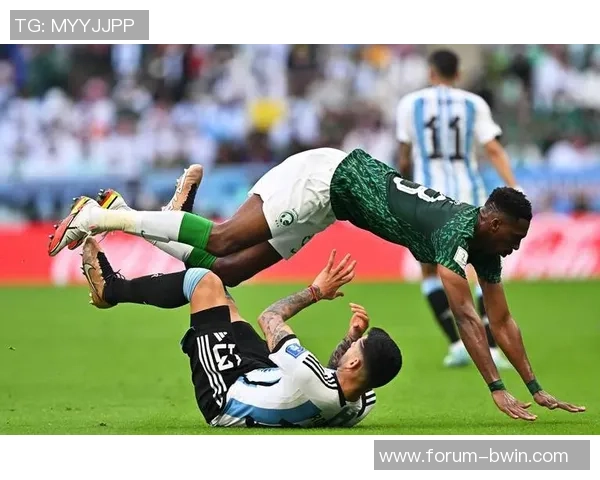 现代足球的起源与发展历程探秘从19世纪到21世纪的演变与影响 现代足球的起源与发展历程探秘从19世纪到21世纪的演变与影响